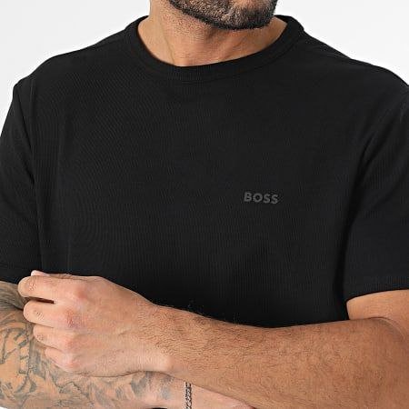 Hugo Boss tshirt for man חולצת טי של בוס לגבר בצבע שחור